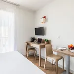 Aparthotel Appart'city Confort Centre Gare 3*