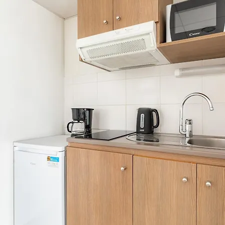 Appart'city Confort Centre Gare 3* 佩皮尼昂