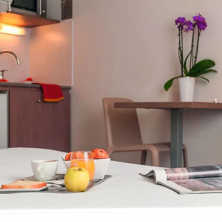 Appart'city Confort Centre Gare 公寓式酒店 3*