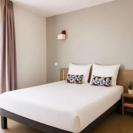 Appart'city Confort Centre Gare 3* 페르피냥