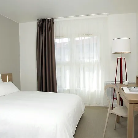 Appart'city Confort Centre Gare 3* 佩皮尼昂